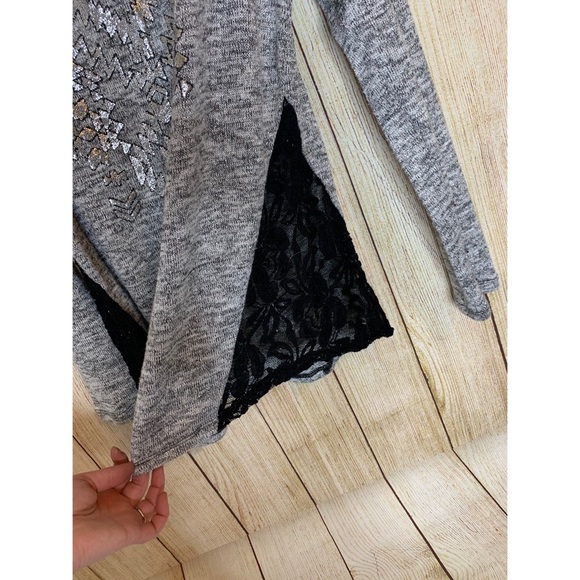 ⚡️Boutique Aztec print sweater - Picture 7 of 7